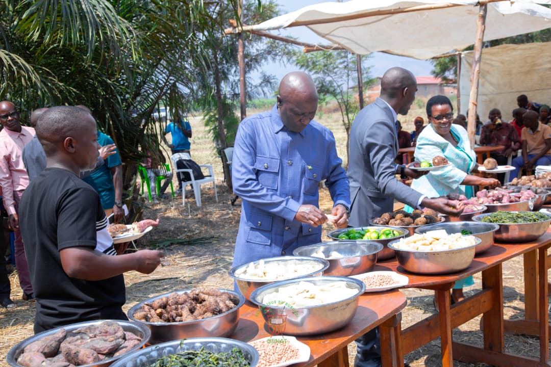 Célébration de la fête communale à Bukinanyana